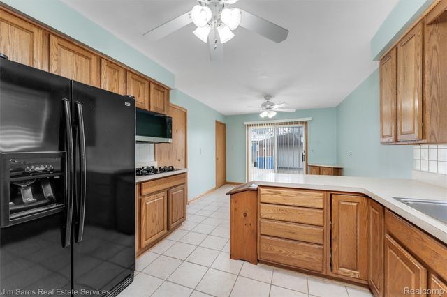 12918 Baird Avenue, Warren, MI 48088