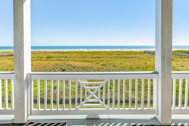 4215 Green Heron Drive, Galveston, TX 77554