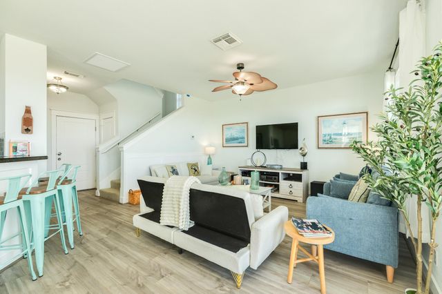 4215 Green Heron Drive, Galveston, TX 77554