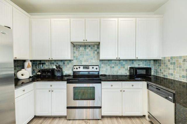 4215 Green Heron Drive, Galveston, TX 77554