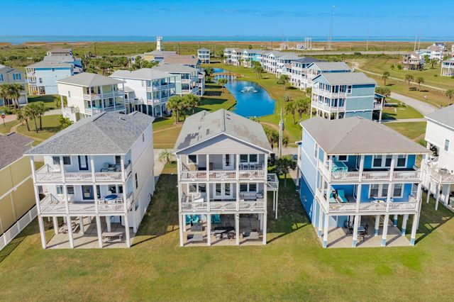 4215 Green Heron Drive, Galveston, TX 77554