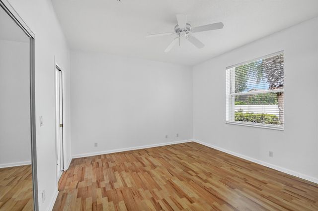 9675 N Crescent View Drive N, Boynton Beach, FL 33437