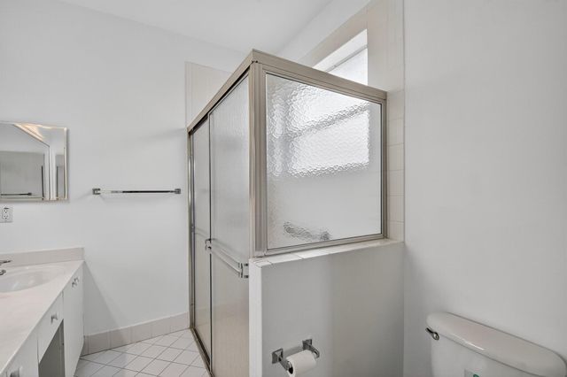 9675 N Crescent View Drive N, Boynton Beach, FL 33437