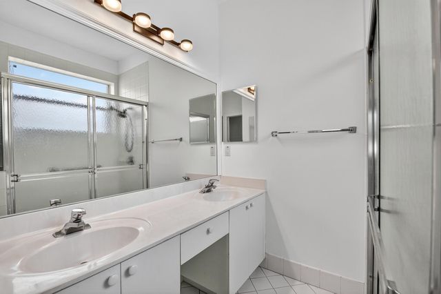 9675 N Crescent View Drive N, Boynton Beach, FL 33437