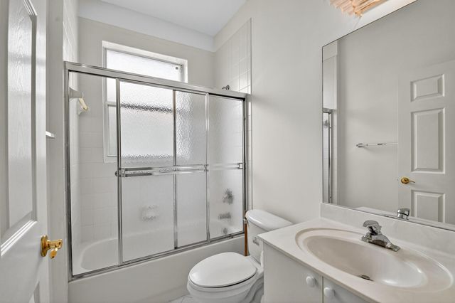 9675 N Crescent View Drive N, Boynton Beach, FL 33437