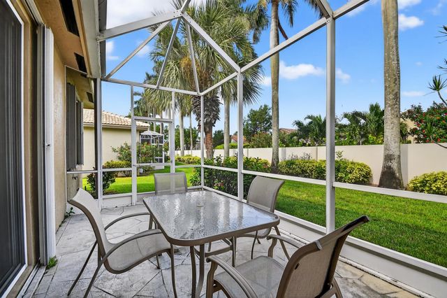 9675 N Crescent View Drive N, Boynton Beach, FL 33437