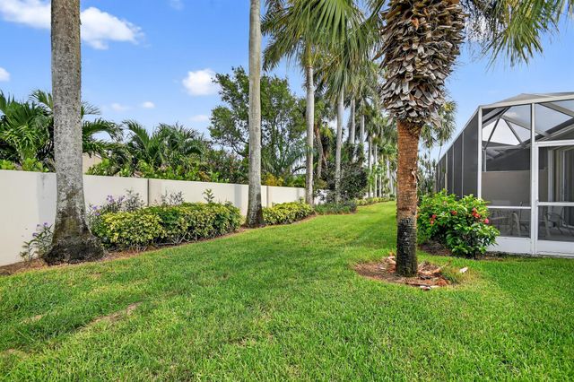 9675 N Crescent View Drive N, Boynton Beach, FL 33437