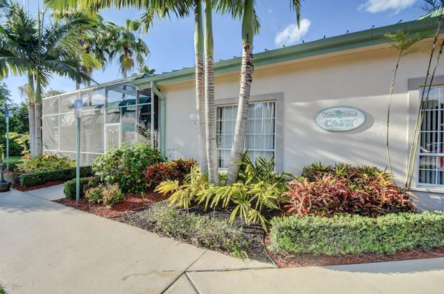 9675 N Crescent View Drive N, Boynton Beach, FL 33437