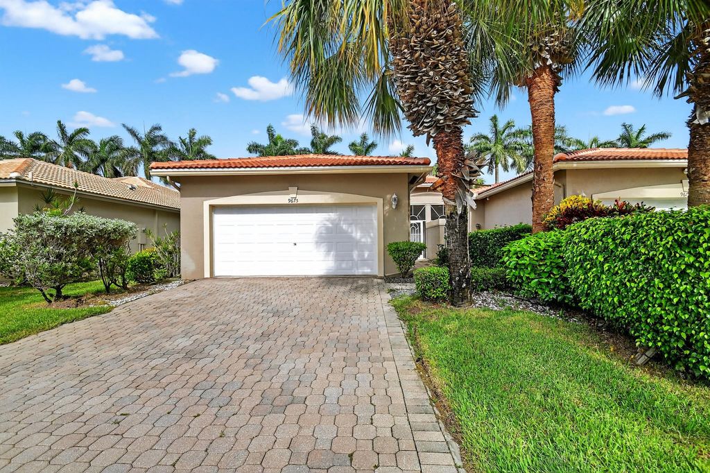 9675 N Crescent View Drive N, Boynton Beach, FL 33437