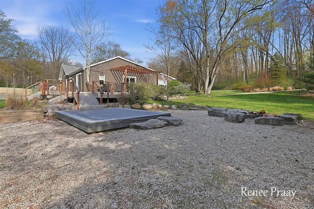 8619 Fulton Street, Ada, MI 49301