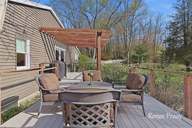 8619 Fulton Street, Ada, MI 49301