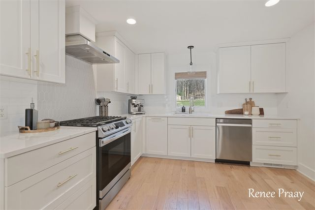8619 Fulton Street, Ada, MI 49301