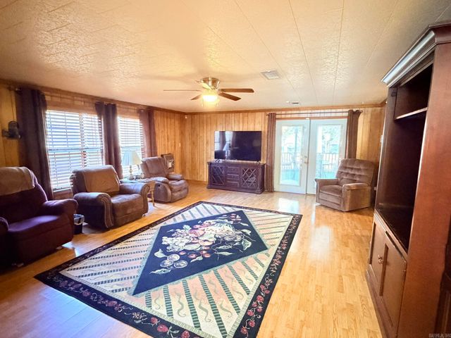 814 W Lincoln St, Hamburg, AR 71646