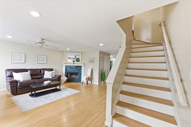 149 Bolivar St B2, Canton, MA 02021