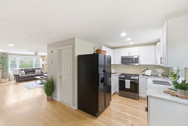 149 Bolivar St B2, Canton, MA 02021