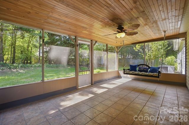 3419 Pondridge Court, Charlotte, NC 28269