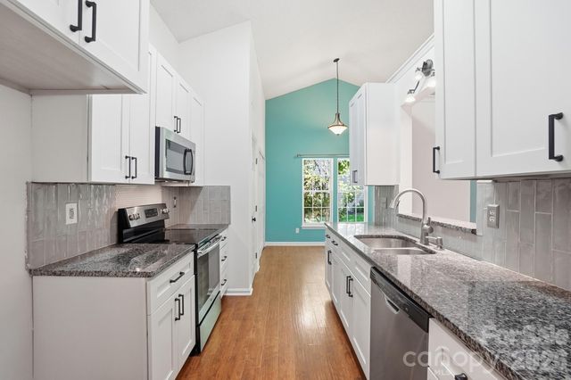 3419 Pondridge Court, Charlotte, NC 28269