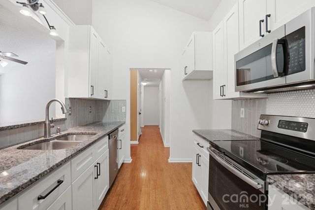 3419 Pondridge Court, Charlotte, NC 28269