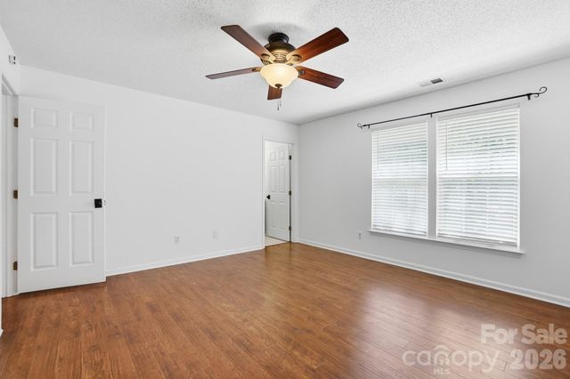 3419 Pondridge Court, Charlotte, NC 28269