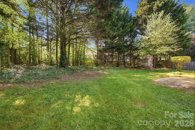 3419 Pondridge Court, Charlotte, NC 28269