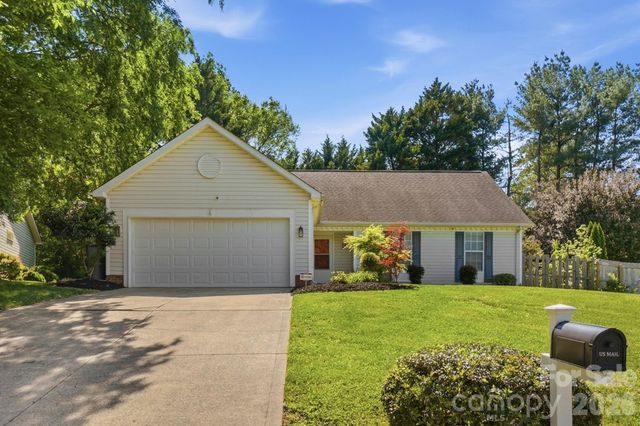 3419 Pondridge Court, Charlotte, NC 28269