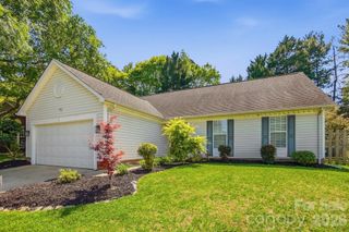 3419 Pondridge Court, Charlotte, NC 28269