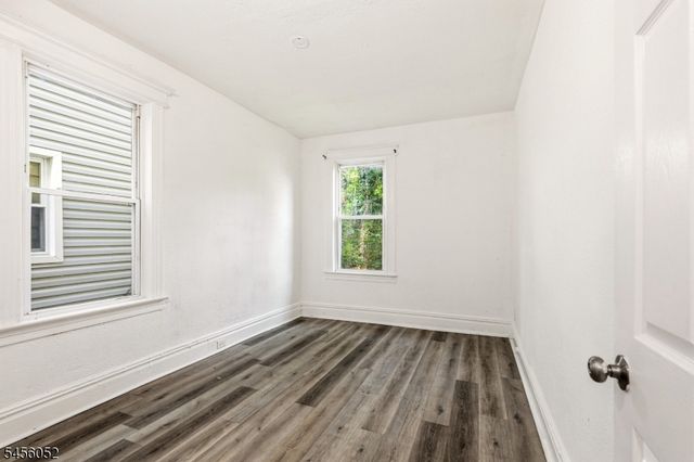 176 Hollywood Ave, East Orange City, NJ 07018
