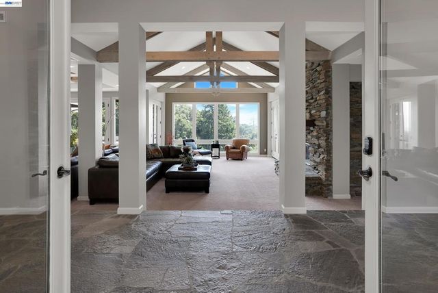 905 Moon Valley Ranch Rd, Watsonville, CA 95076