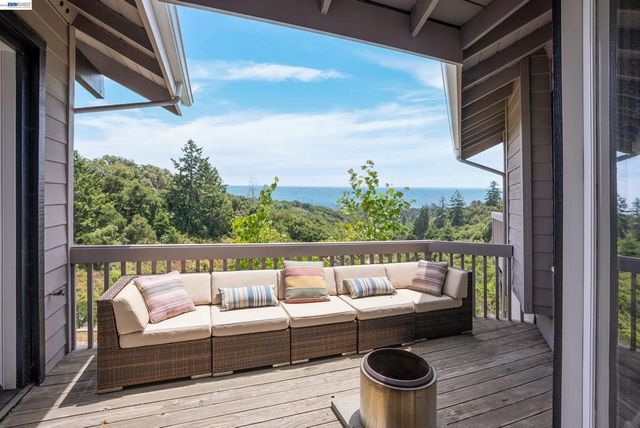 905 Moon Valley Ranch Rd, Watsonville, CA 95076