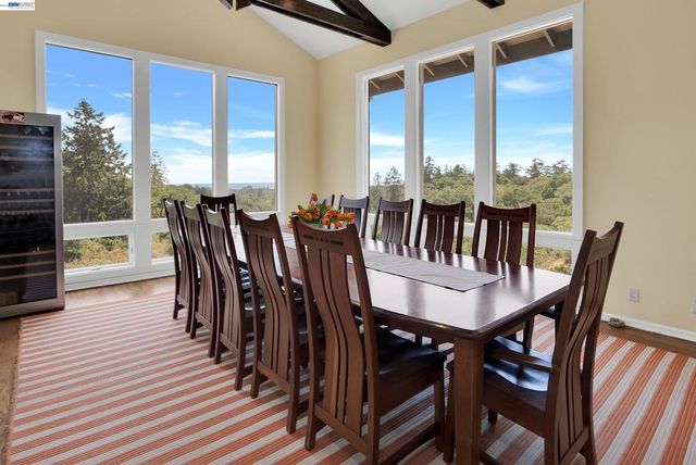 905 Moon Valley Ranch Rd, Watsonville, CA 95076