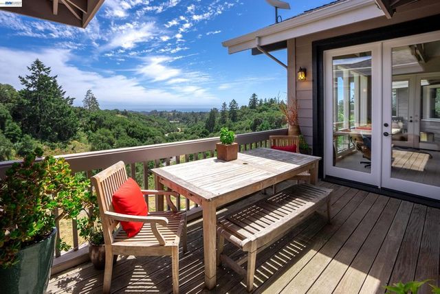 905 Moon Valley Ranch Rd, Watsonville, CA 95076