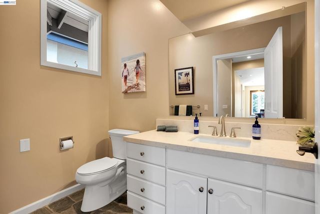 905 Moon Valley Ranch Rd, Watsonville, CA 95076