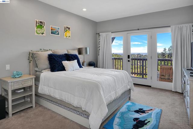 905 Moon Valley Ranch Rd, Watsonville, CA 95076