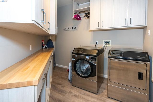 905 Moon Valley Ranch Rd, Watsonville, CA 95076