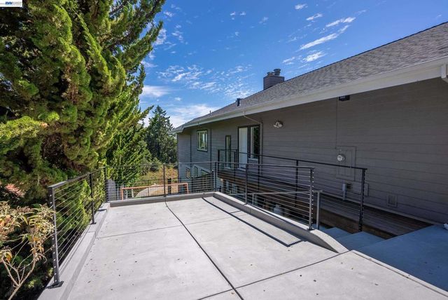 905 Moon Valley Ranch Rd, Watsonville, CA 95076