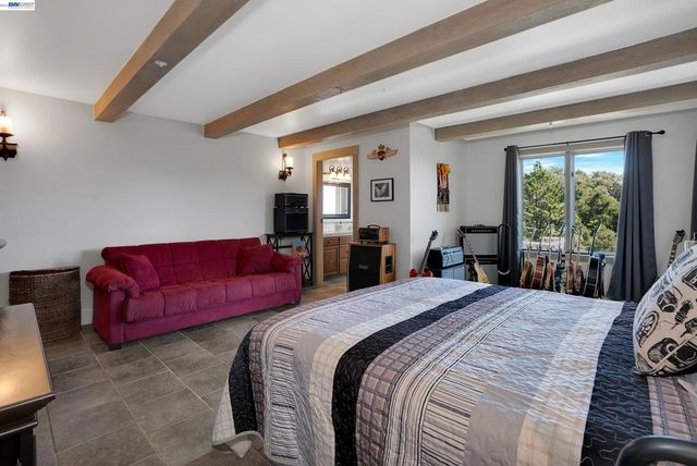 905 Moon Valley Ranch Rd, Watsonville, CA 95076