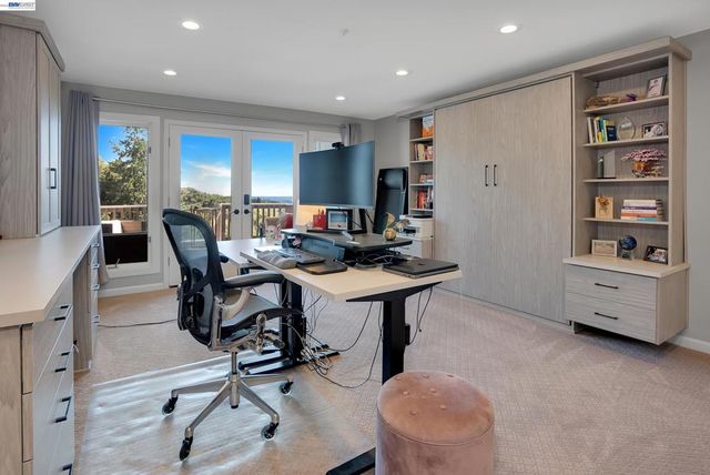 905 Moon Valley Ranch Rd, Watsonville, CA 95076