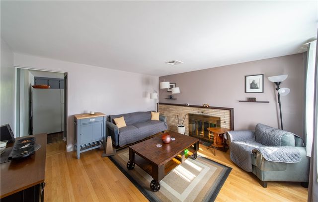 70 Helen Avenue, Warwick, RI 02886
