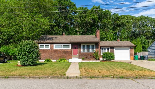 70 Helen Avenue, Warwick, RI 02886