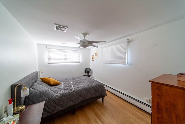 70 Helen Avenue, Warwick, RI 02886
