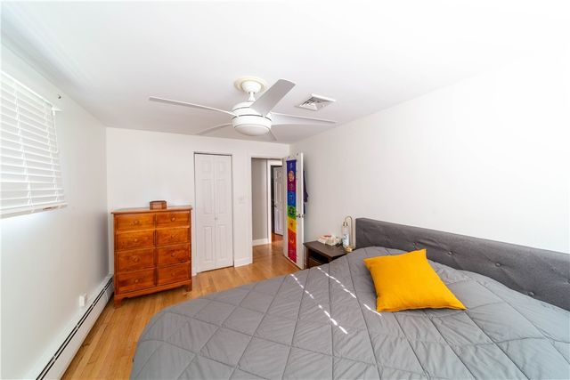 70 Helen Avenue, Warwick, RI 02886