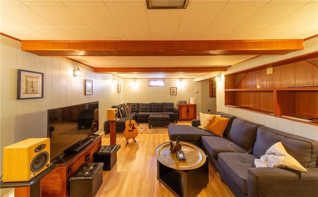 70 Helen Avenue, Warwick, RI 02886