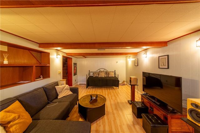 70 Helen Avenue, Warwick, RI 02886