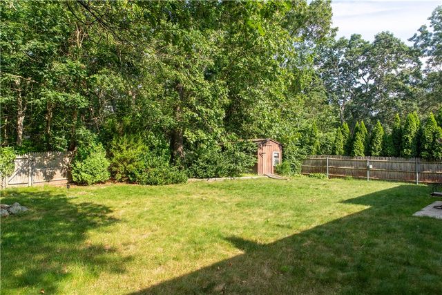 70 Helen Avenue, Warwick, RI 02886