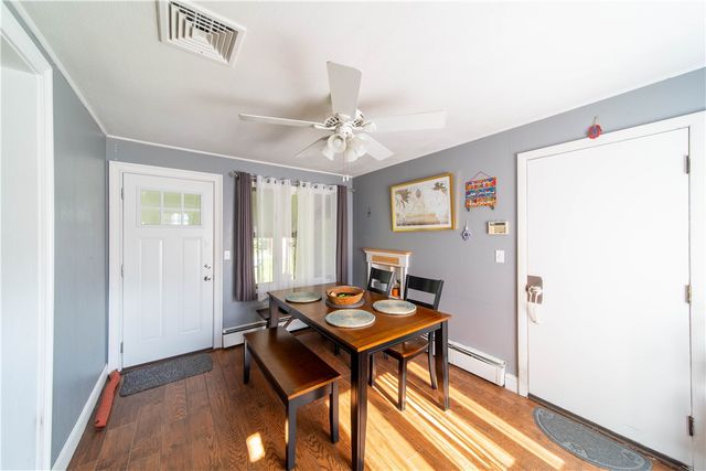 70 Helen Avenue, Warwick, RI 02886