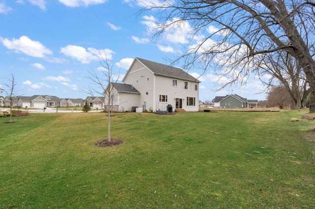 2017 Wildwood Court, Chesterton, IN 46304
