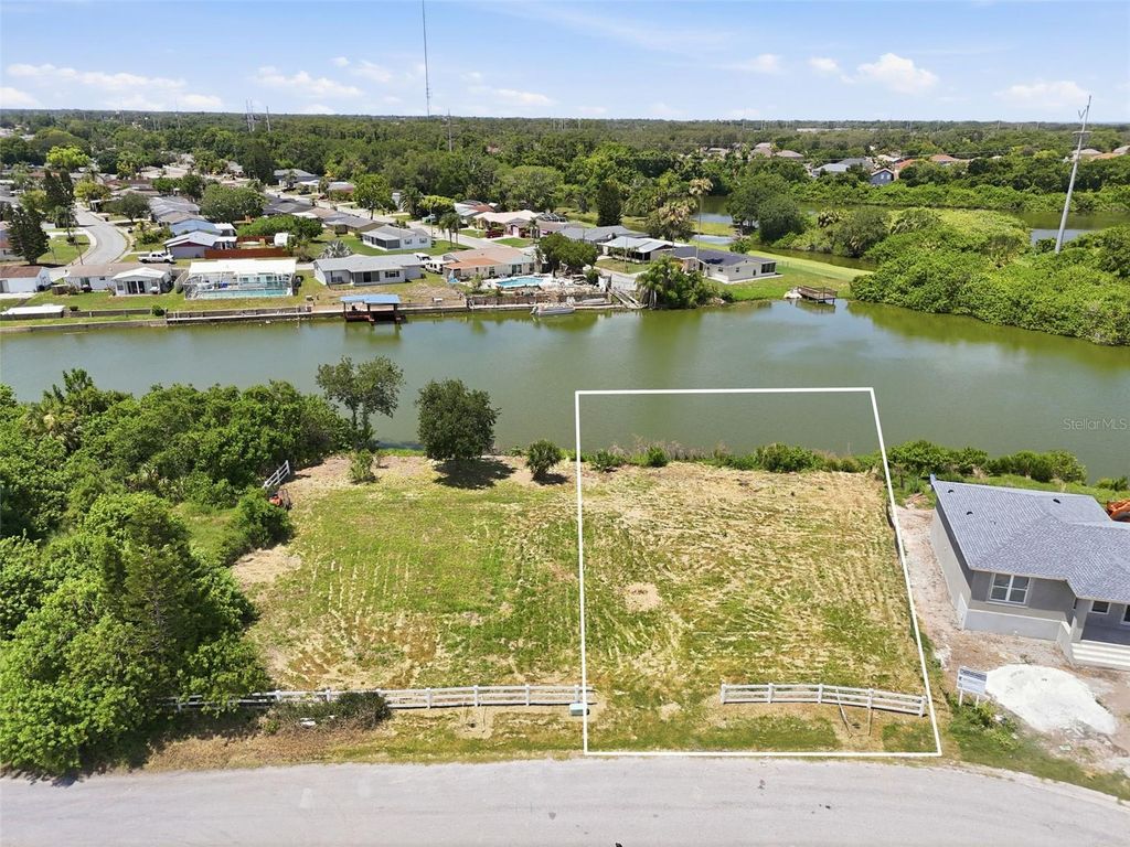 1504 JACKSON DRIVE, Holiday, FL 34691
