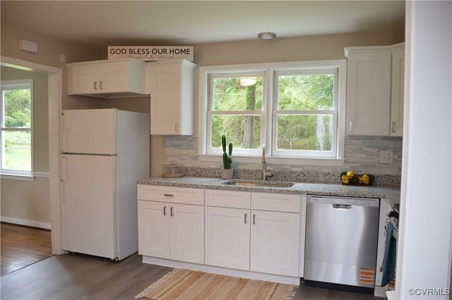 1705 Lauderdale Dr, Henrico, VA 23238