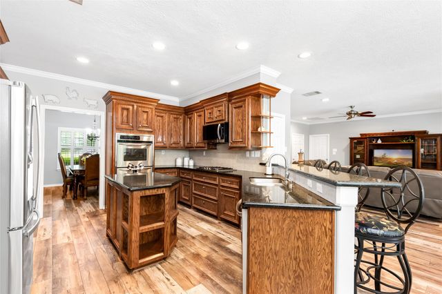 29503 Commons Superior Drive, Huffman, TX 77336