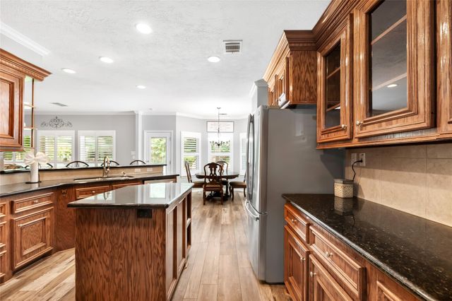 29503 Commons Superior Drive, Huffman, TX 77336